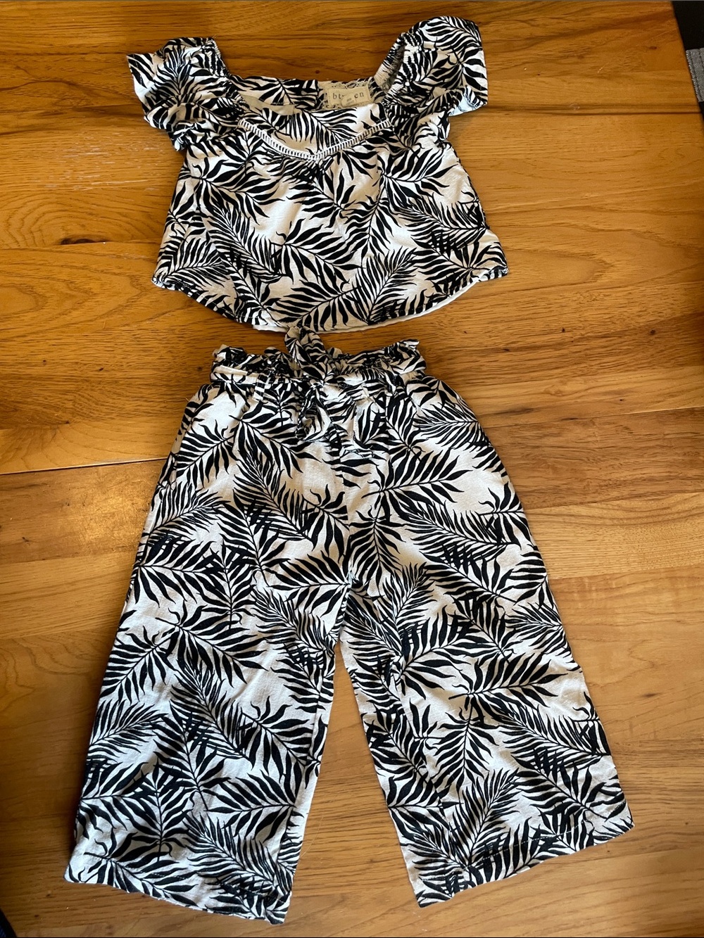 btween Black & White Leaf-Print Wide Leg Matching Set